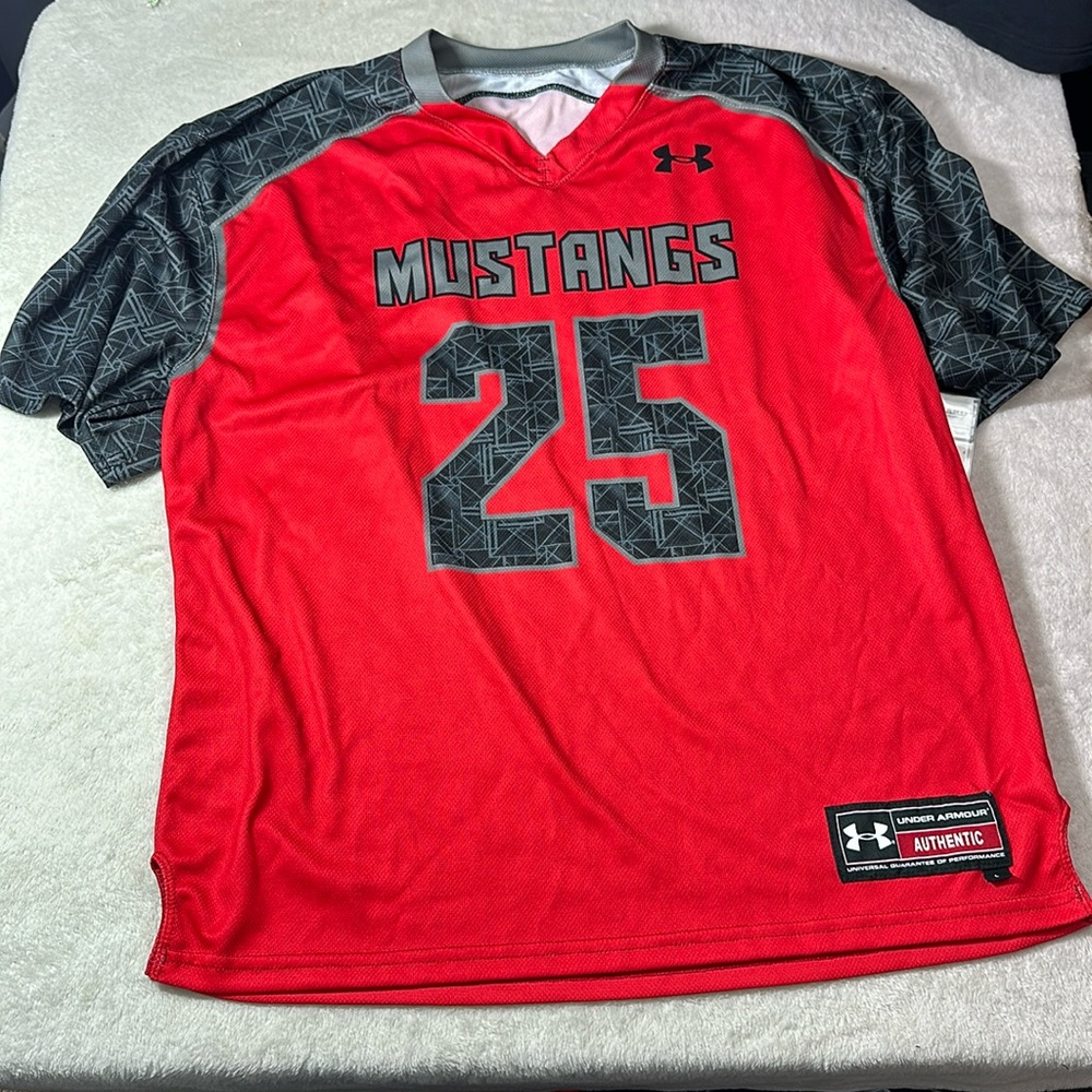 Under Armour SMU Mustangs Men’s Football Jersey Size Large Black and Red